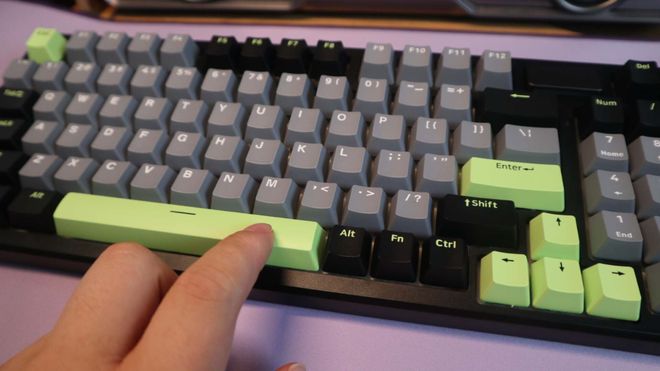 绿机械键盘测评：客制化与性价比的完美平衡ky开元棋牌雷柏V700DIY-98黑灰(图10)
