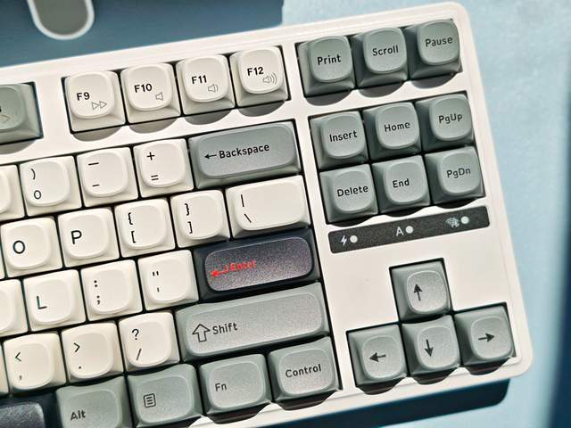 K加持:SKN青龙87机械键盘开元棋牌app国风设计+双8(图12) K加持:SKN青龙87机械键盘开元棋牌app国风设计+双8(图12)