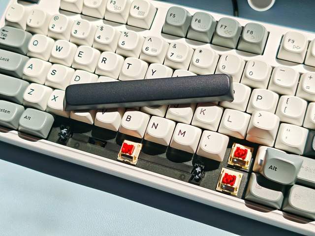 K加持:SKN青龙87机械键盘开元棋牌app国风设计+双8(图13) K加持:SKN青龙87机械键盘开元棋牌app国风设计+双8(图13)