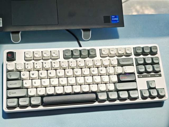 K加持:SKN青龙87机械键盘开元棋牌app国风设计+双8(图22) K加持:SKN青龙87机械键盘开元棋牌app国风设计+双8(图22)